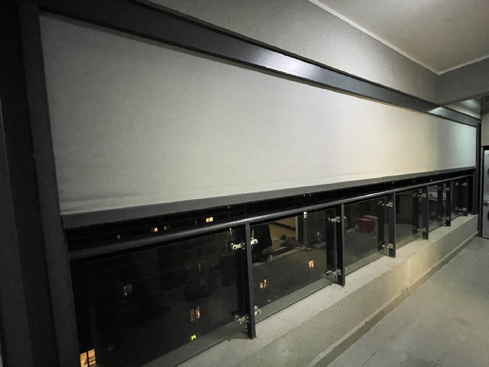 [防風卷簾·案例分享]第8代超寬電動防風卷簾案例分享 單幅最寬30米