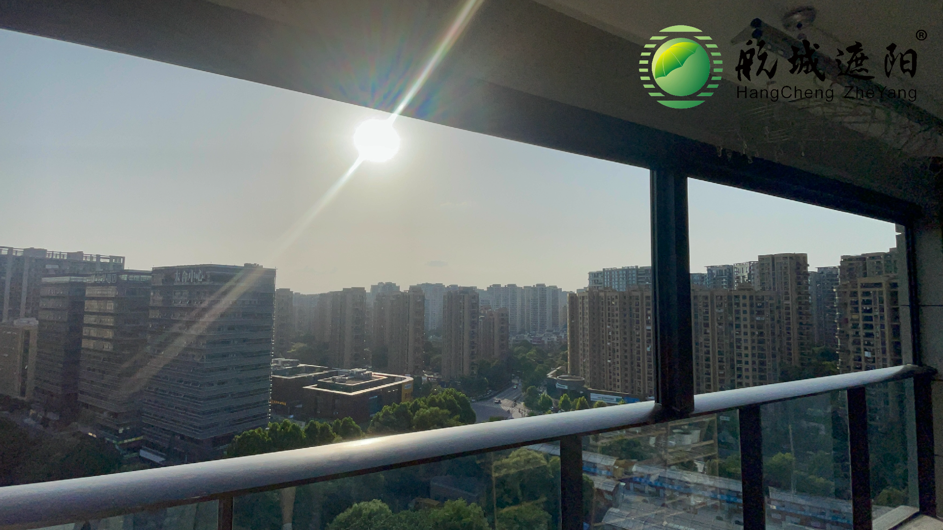 天玨華庭小區(qū)防風(fēng)卷簾案例